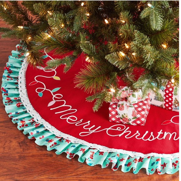 The Pioneer Woman Red Knit Merry Christmas Polyester Tree Skirt - Picture 2 of 10